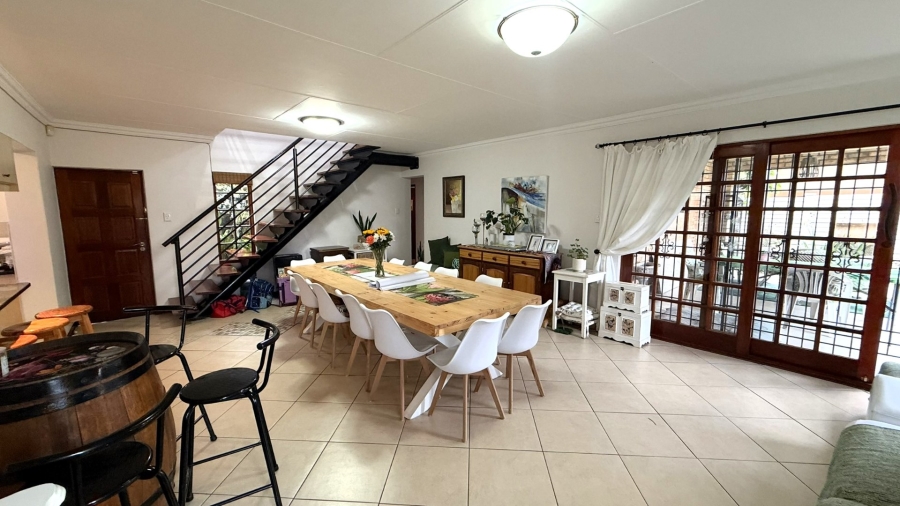 4 Bedroom Property for Sale in Langenhovenpark Free State